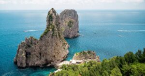 tyrrhenian-sea-coast-capri-italy-nerano