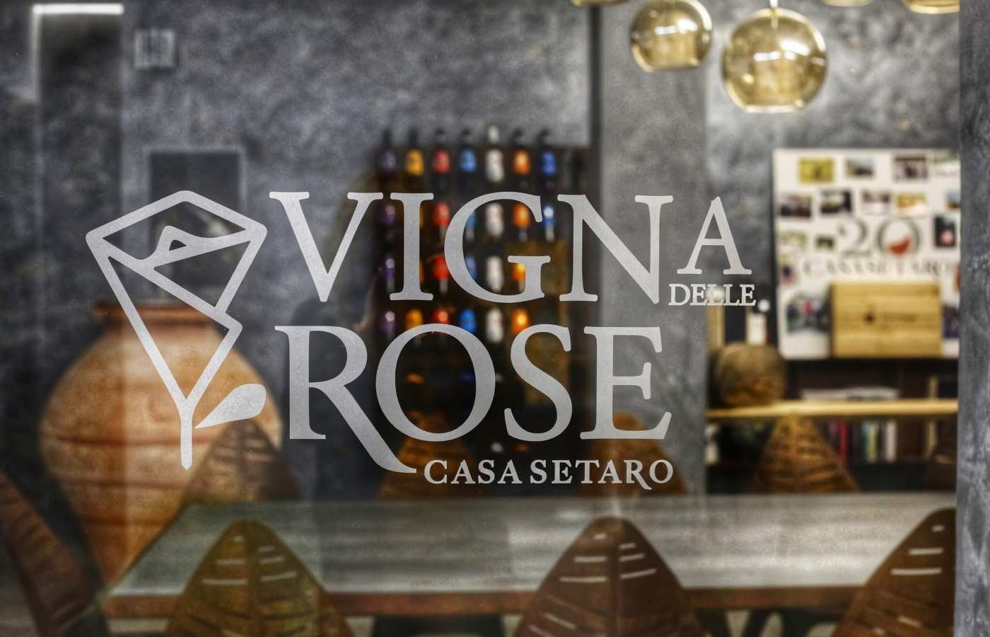Logo Vigna delle Rose, vista interna cantina.