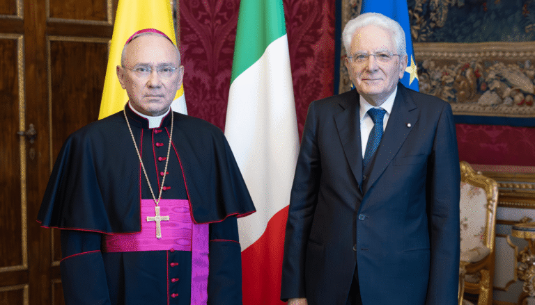 Nunzio Apostolico Mons. Peña Parra e Mattarella